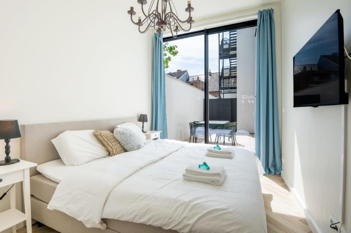 Beautiful Renovated Apartment In An Authentic Building Ostend Exterior foto