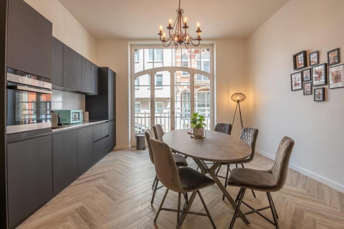 Beautiful Renovated Apartment In An Authentic Building Ostend Exterior foto