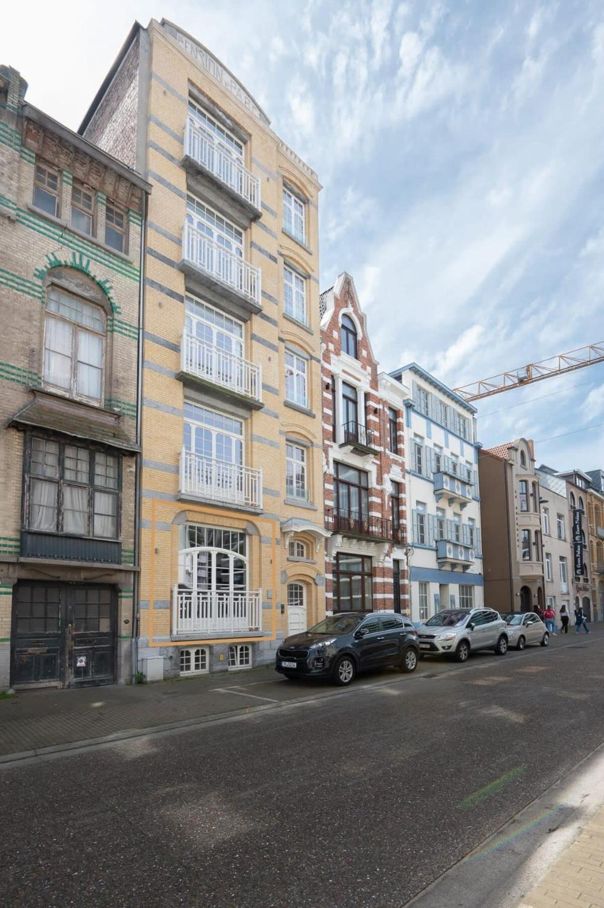 Beautiful Renovated Apartment In An Authentic Building Ostend Exterior foto